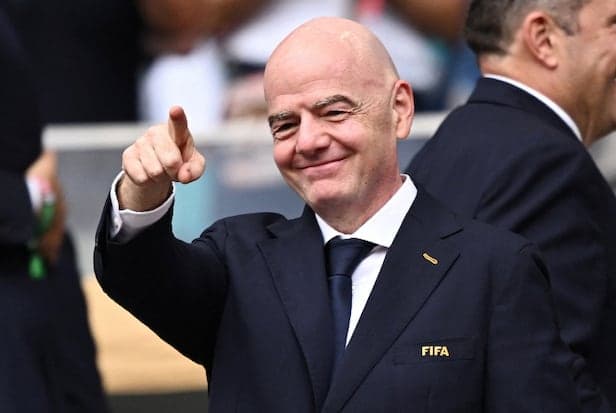 Infantino sorry for errors but stays Fifa president