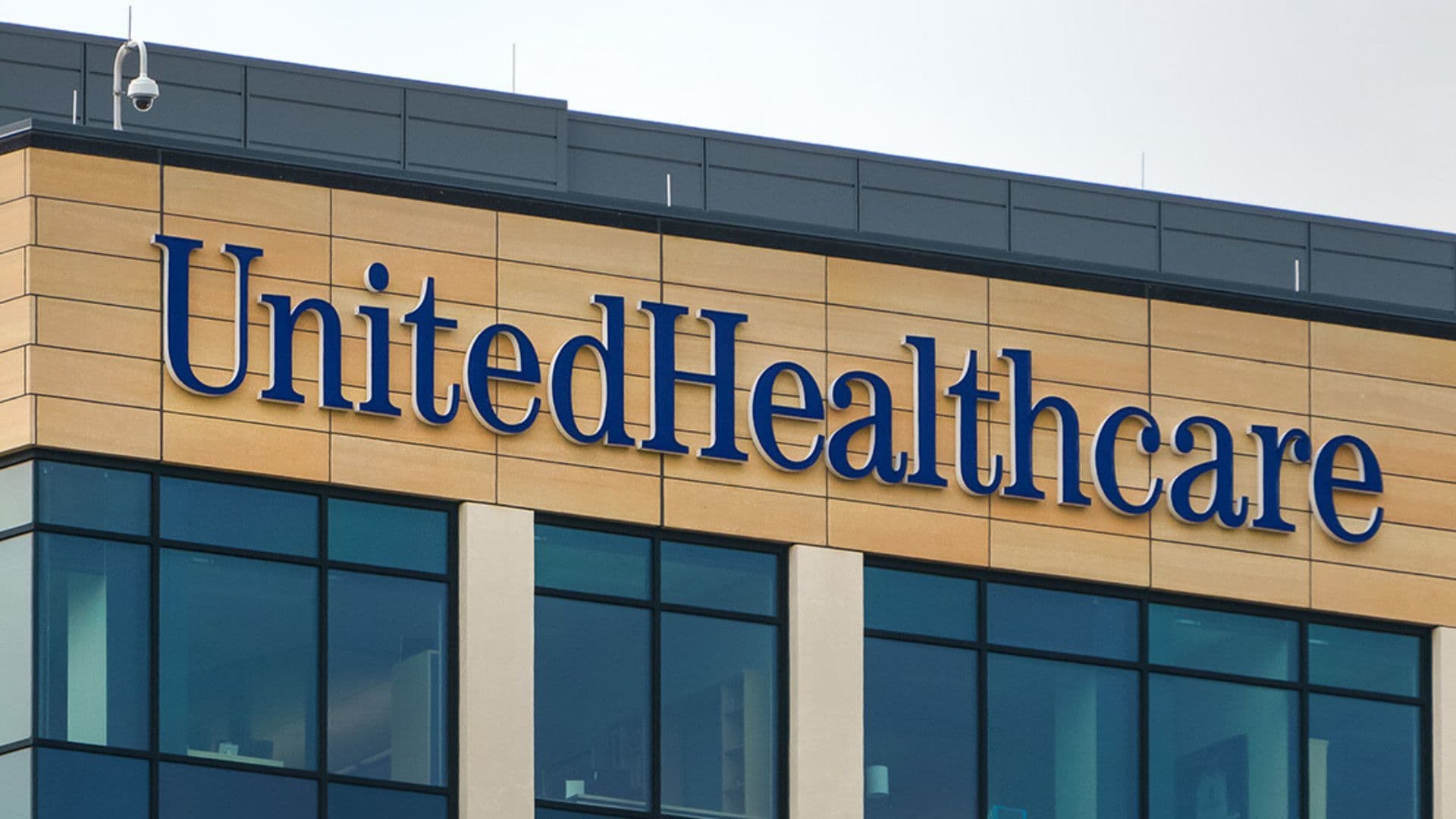 Internet Erupts After UnitedHealthcare CEO’s Death at the Hands of Luigi Mangione