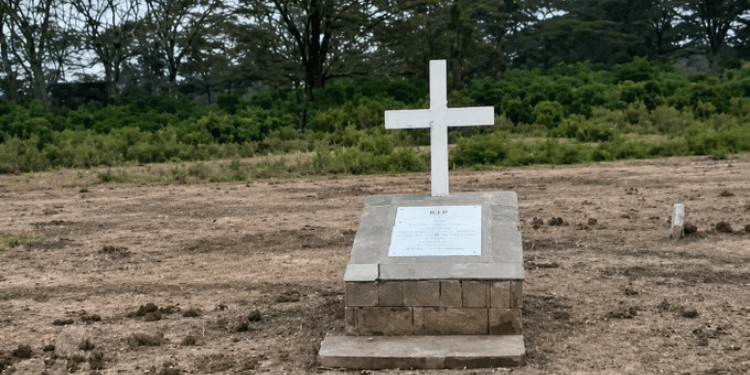 Truth Behind the Roadside ‘Grave’ Along the Nakuru-Nairobi Highway