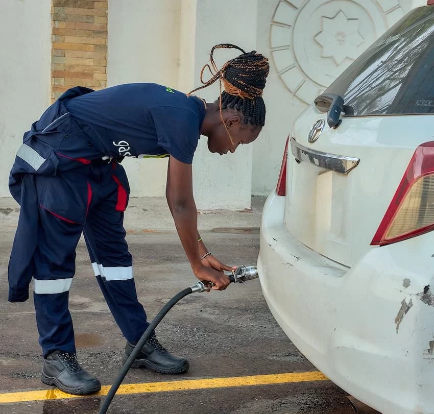 Transport Vehicles to Run on LPG in Shift to Clean Energy