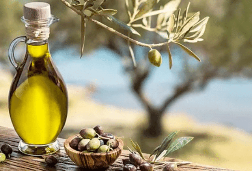 Why You Need Extra Virgin Olive Oil In Your 4C Hair Regimen