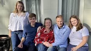 Australian doctor who underwent world-first brain tumour treatment dies