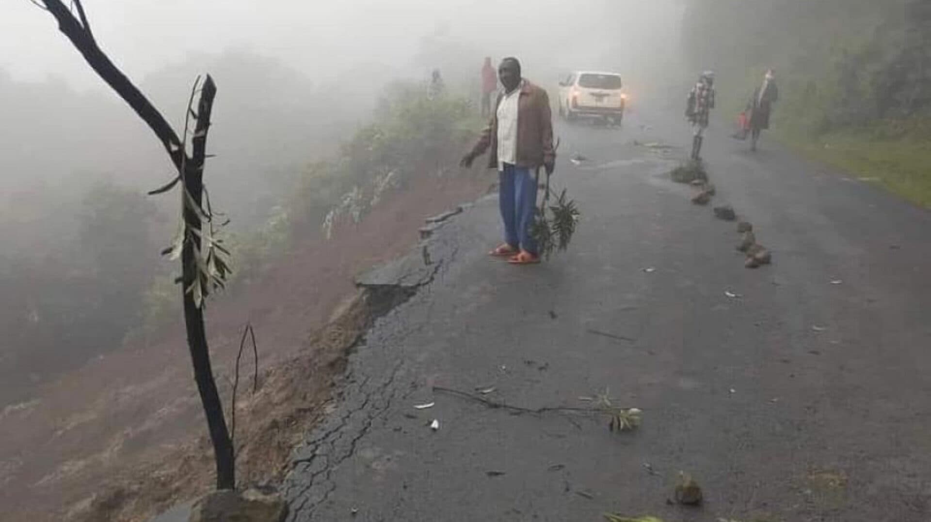 Kabarnet-Eldama Ravine road develops cracks following landslide
