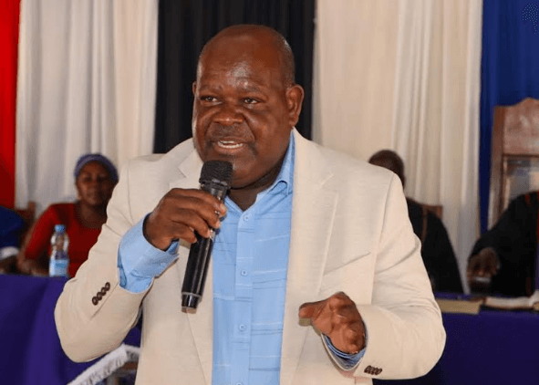 Legislator pledges improved pay for community health workers