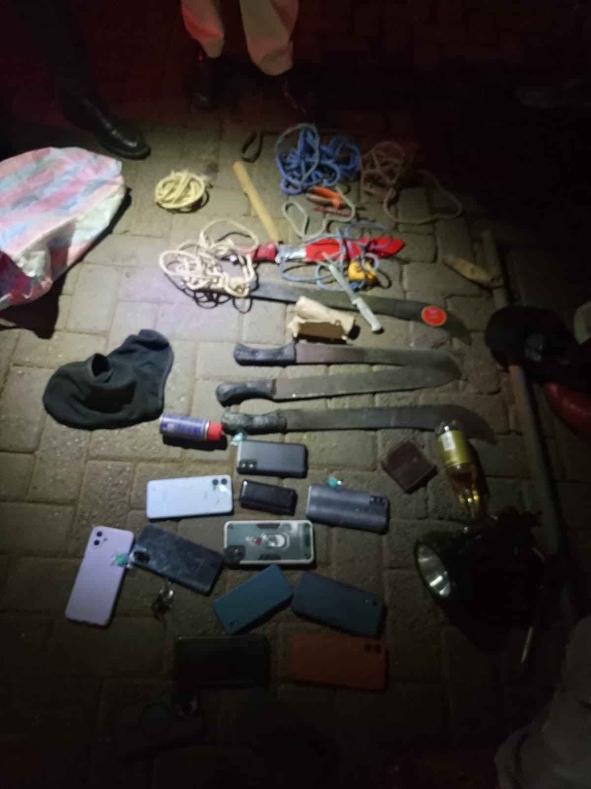 15 suspected gang members nabbed, crude weapons recovered in Kisumu