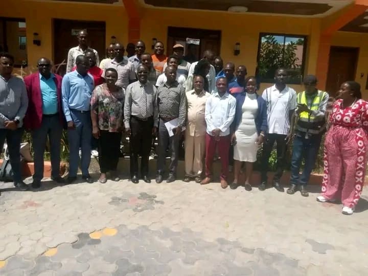Youth training on digital literacy