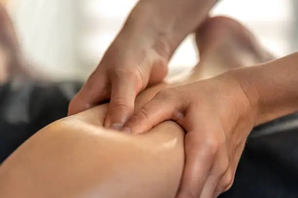 How to Tell If Your Legs Need Lymphatic Drainage
