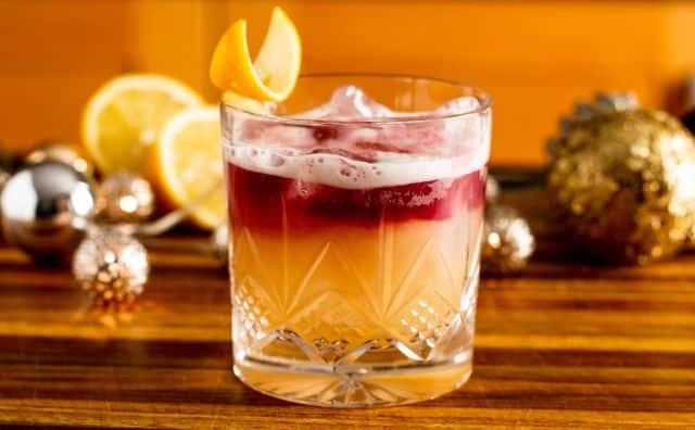 10 Whiskey Cocktails That You Should Try Out At Home