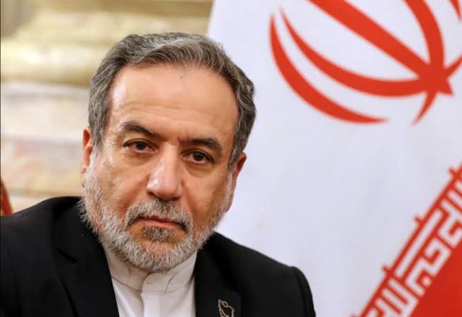 Iran offers US deal to reopen Strait of Hormuz in seven days