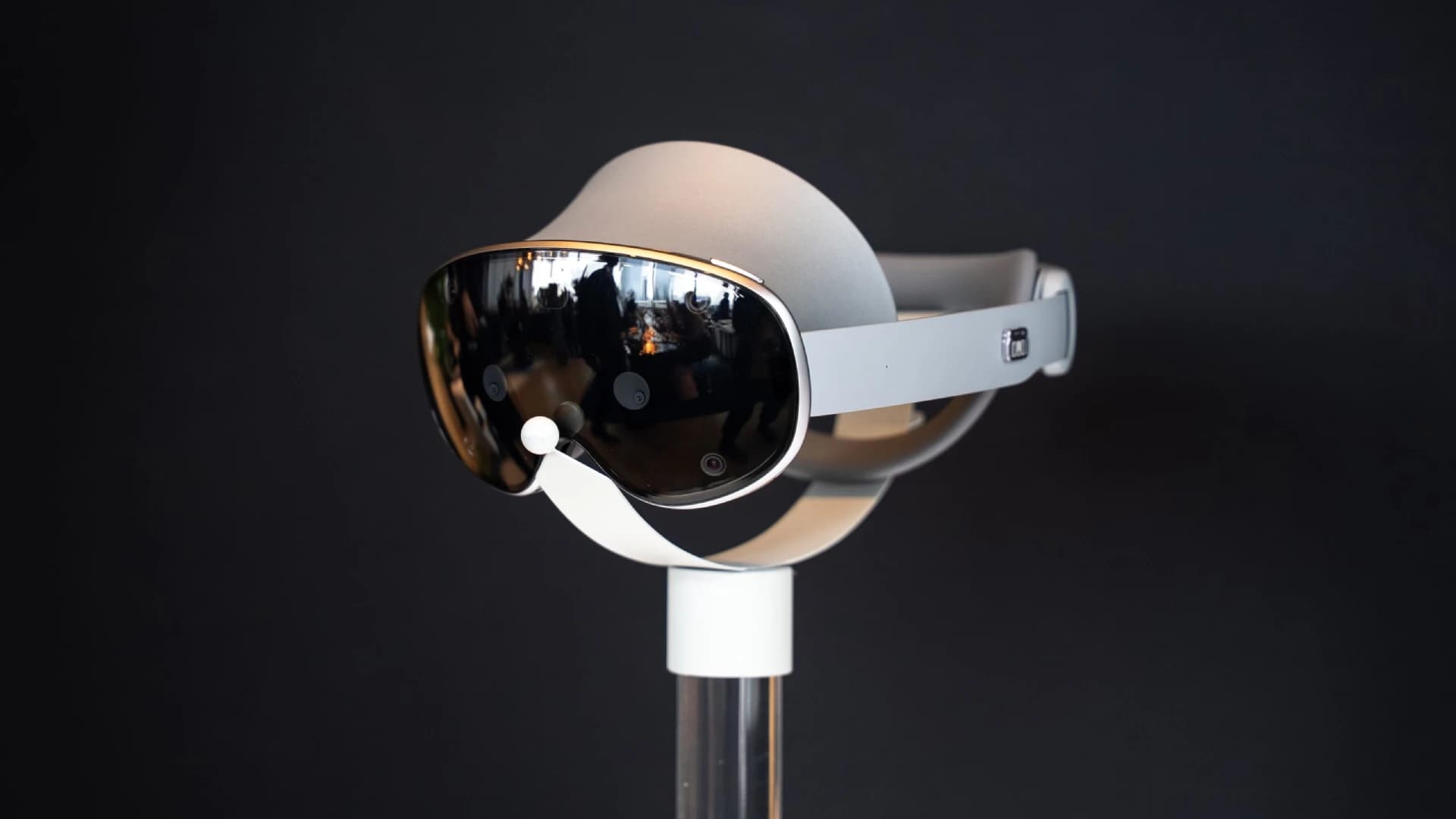 Samsung’s Galaxy XR Headset Is Here, and It Costs Way Less Than Vision Pro
