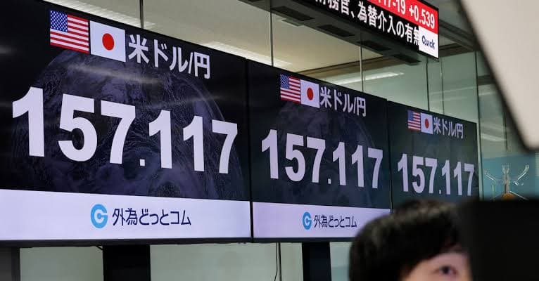 US and Japan jointly intervene to prop up yen in rare move