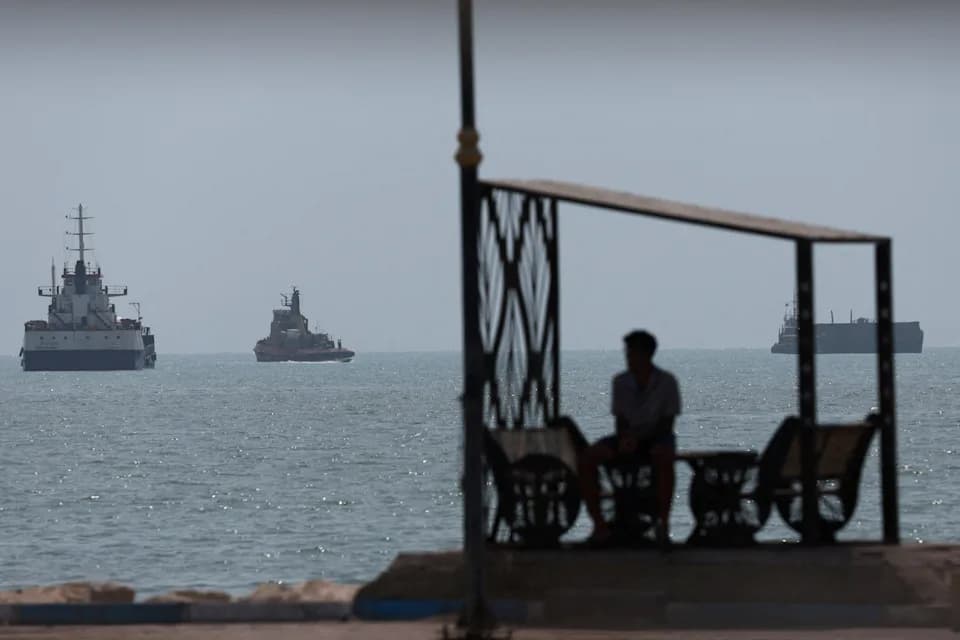 US strikes Iranian launchers on Larak Island in first known attack in weeks