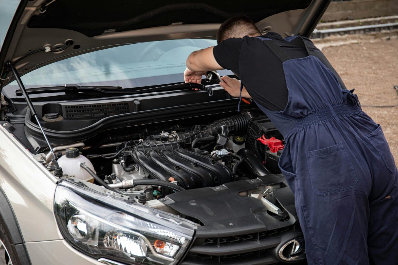 Garage Business in Kenya: 6 common ways unscrupulous mechanics rip off car owners
