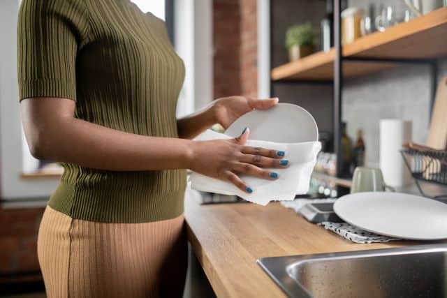 Benefits Of Hand Washing Your Dishes