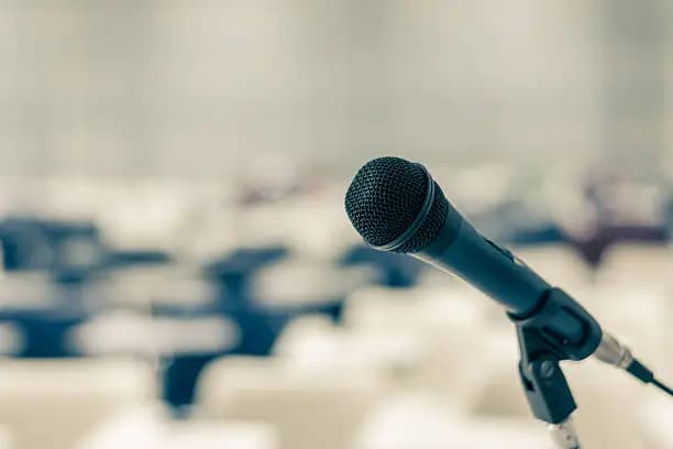 How to Introduce a Guest Speaker