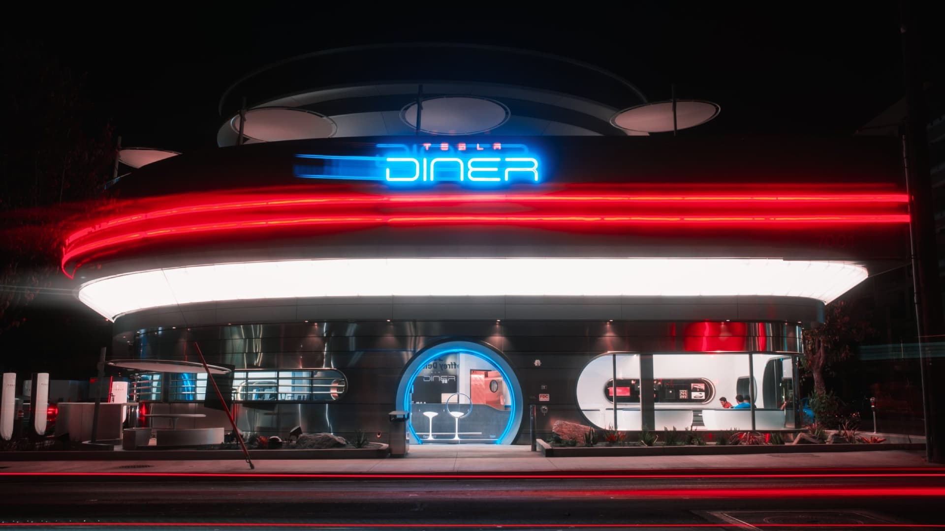 Tesla Unveils a 24/7 Retro-Futuristic Diner in Los Angeles