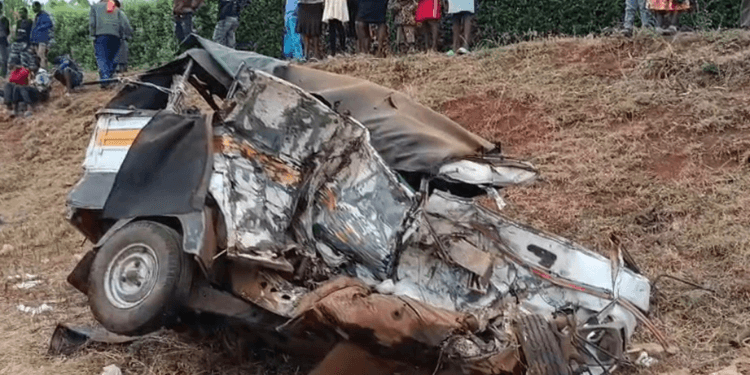 8 People Dead As Truck Flattens Tuk Tuk in Highway Crash