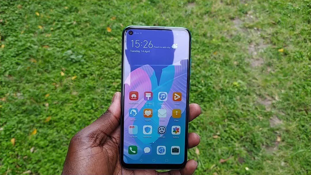 How To Download your Favourite Apps on the Huawei Y7p