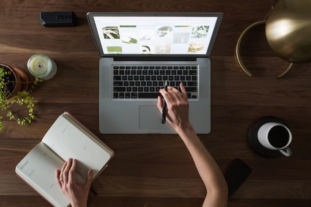 Tips To Consider When Choosing Your College Laptop