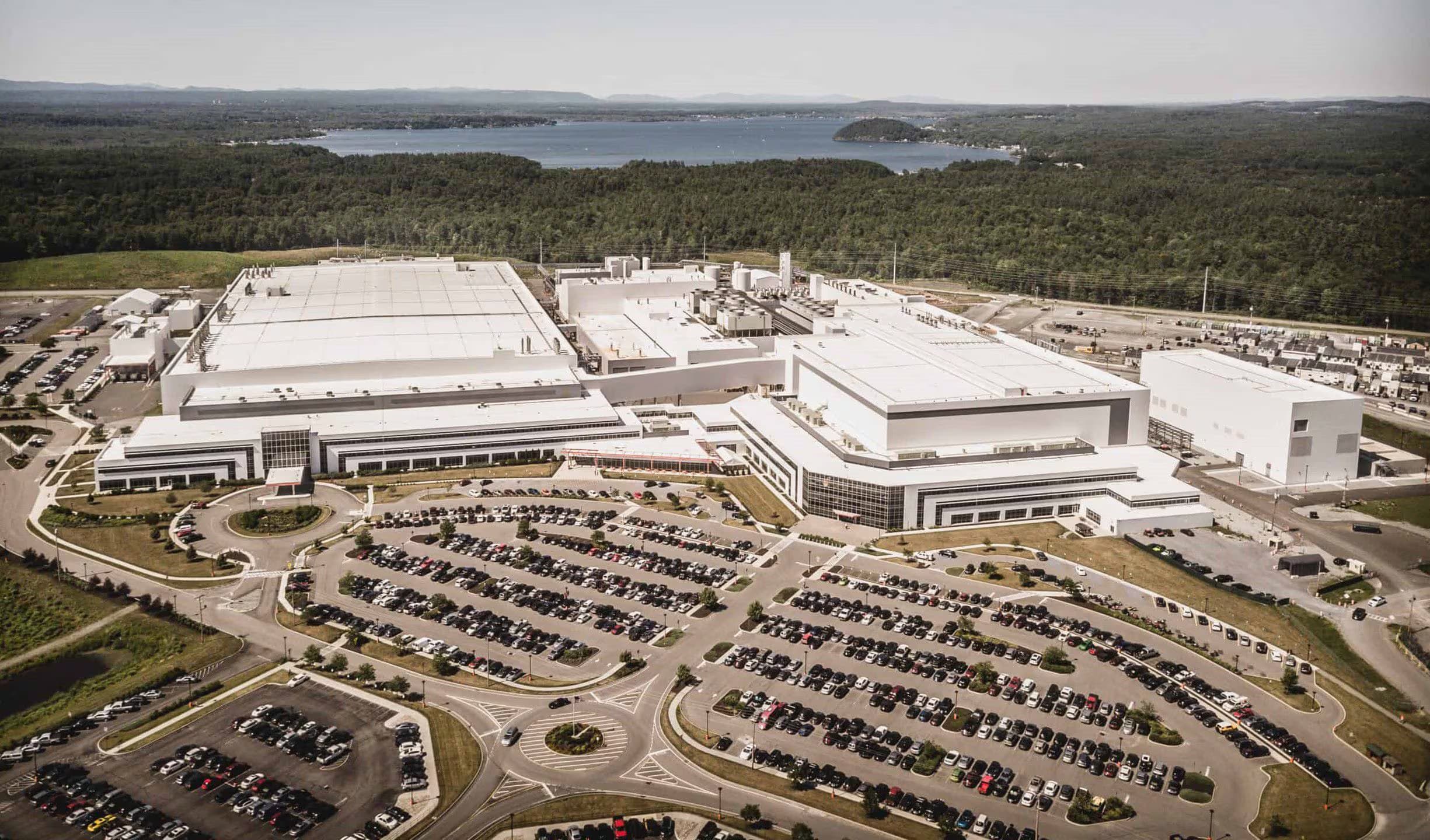 GlobalFoundries Semiconductor Expansion Anchors US Chip Reshoring in New York and Vermont