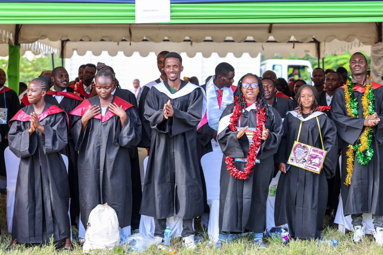 Makueni students graduate under 2Jiajiri programme