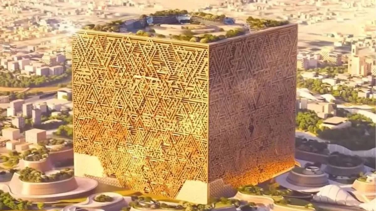 Construction of the World’s Largest Building