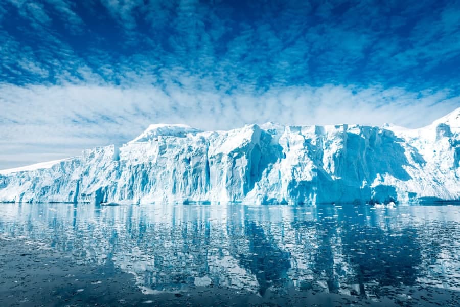 Russia Discovers Huge Oil and Gas Reserves in British Antarctic Territory: Approximately 511 Billion Barrels Worth of Oil