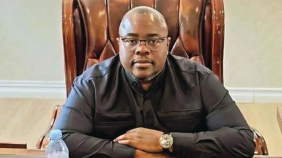 Why Zimbabwe tycoon ‘Sir Wicknell’ was loved and hated in Africa