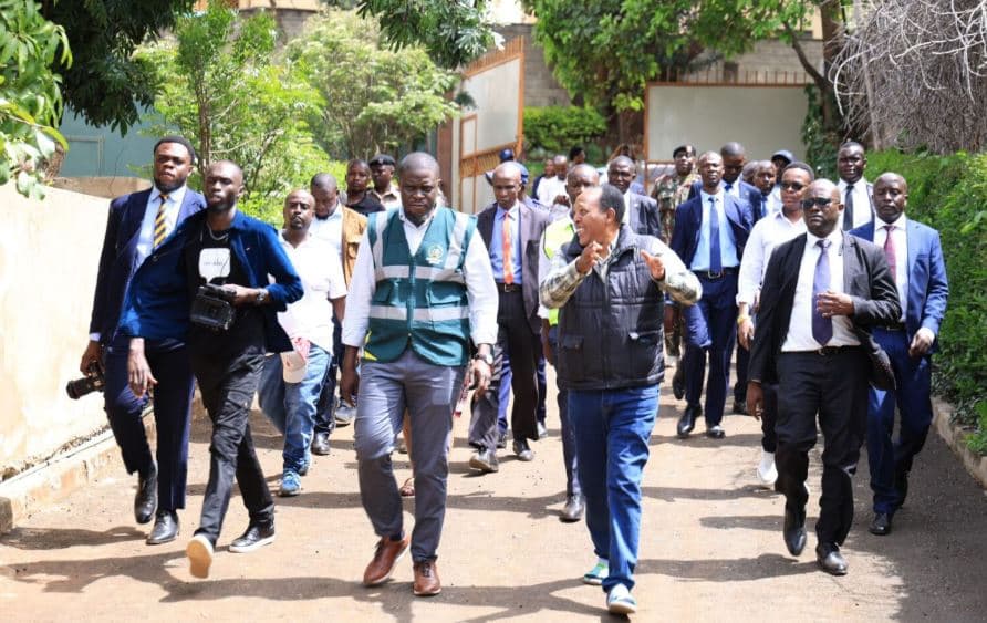 Sakaja Warns Riverbank Residents to Move or Face Evictions
