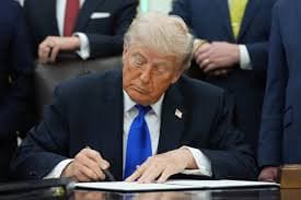 Trump says he will hike tariffs on EU cars to 25%