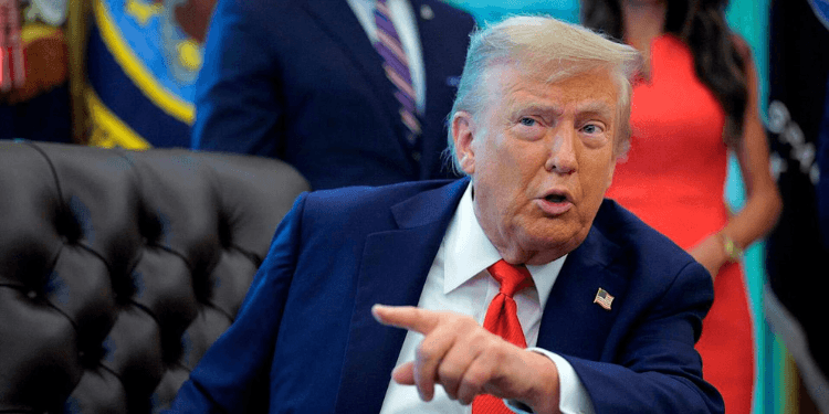 Trump Pressures Iranian Negotiators to Act or Face Consequences