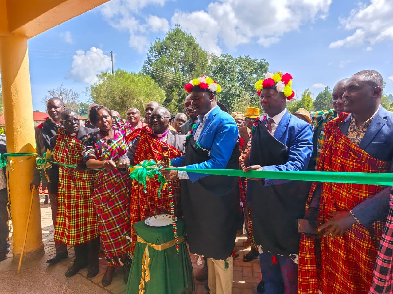 Government commissions modern library, administration block at Chewoyet School