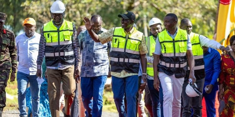 Ruto Lands in Migori With Goodies Worth Ksh695 Million