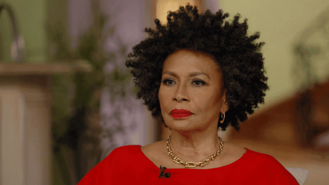 Doctors At Aga Khan Hospital Nairobi Successfully Performed Surgery On “Blackish” Star Jenifer Lewis After She Had A Nearly Fatal Fall While On Safari In Tanzania