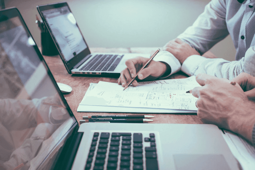 How to Use Technology to Track Inventory: A Complete Guide