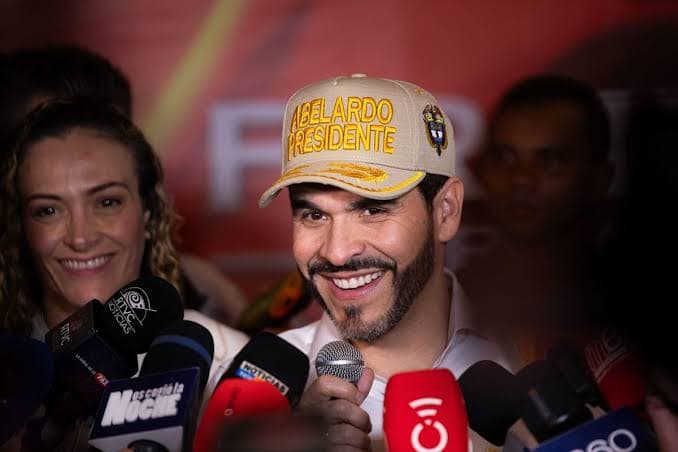 US gifts $1bn to Colombia on new right-wing president’s first day of office