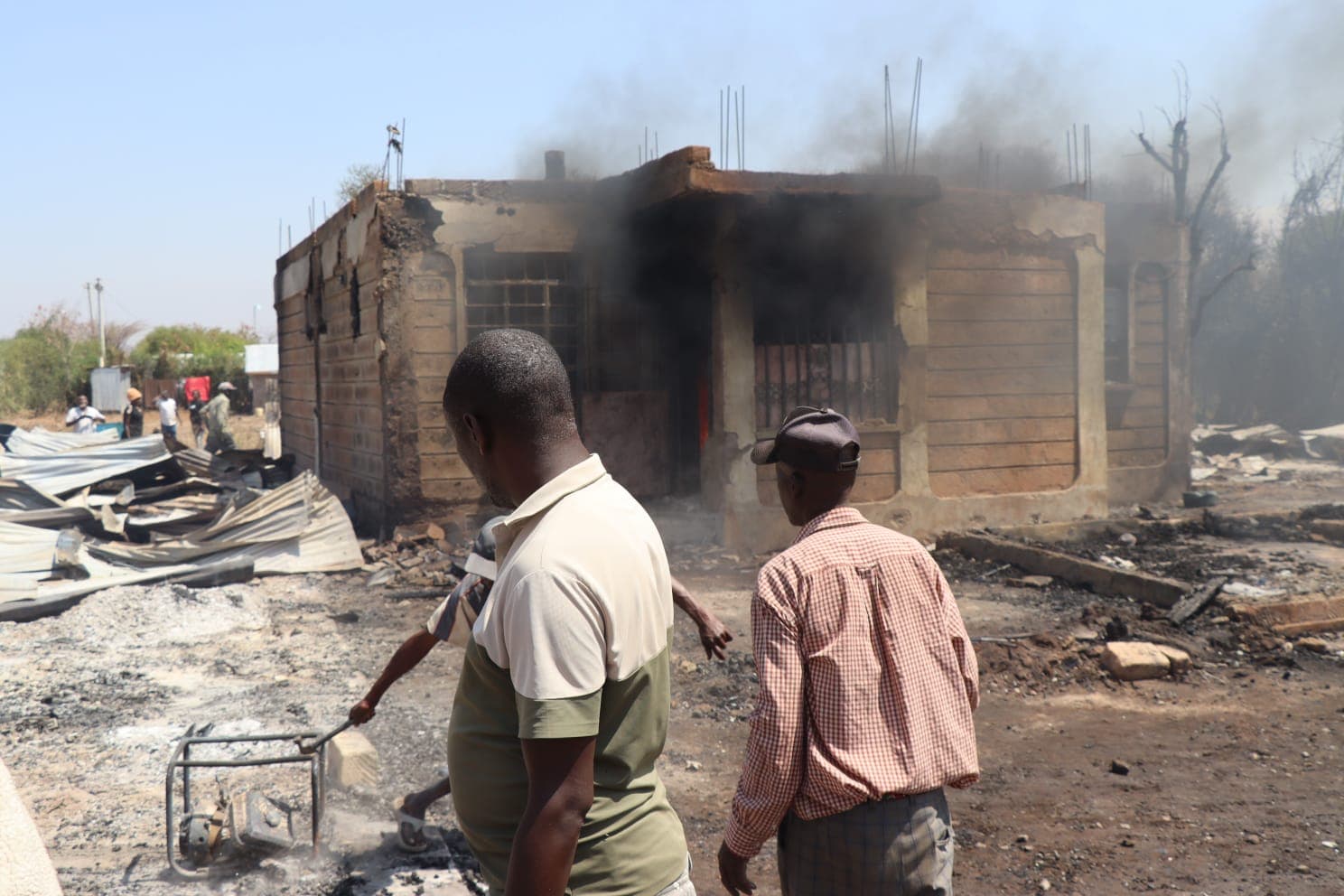 Isiolo: Two children die as fire razes 20 houses in Bulapesa