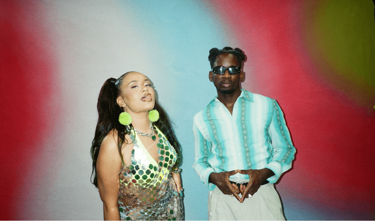 Mr Eazi release “Comfort” alongside Moliy