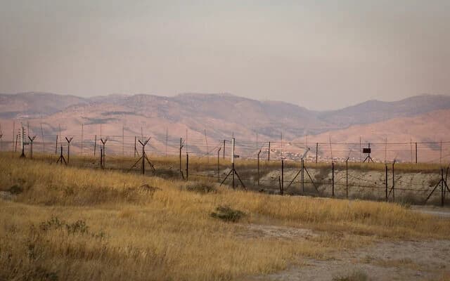Israel’s 1.4 billion dollar border fence with Jordan to begin in June and take three years to complete