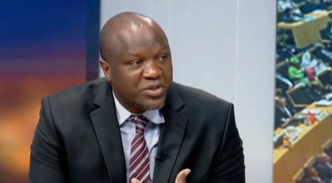 Kenyans Must Cut Ties With Legacy Politicians, Says Willis Otieno