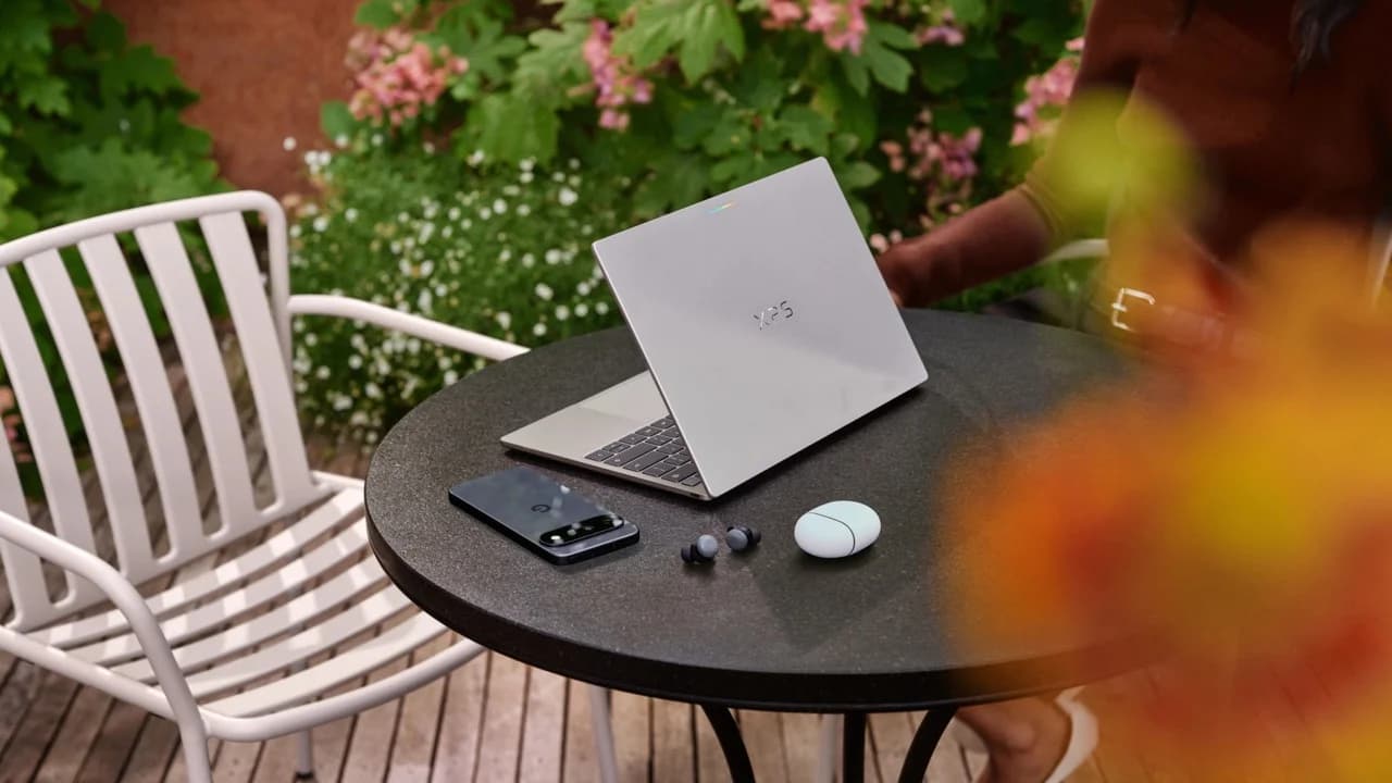 Google opens Googlebook pre-orders, with five Android laptops from $899