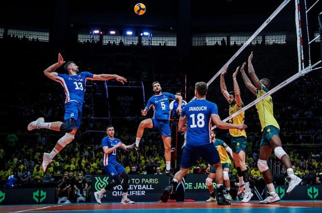 The evolution of the rules of modern volleyball