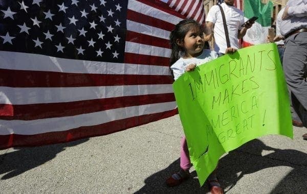 US to Offer Migrant Teens $2,500 for Voluntary Deportation