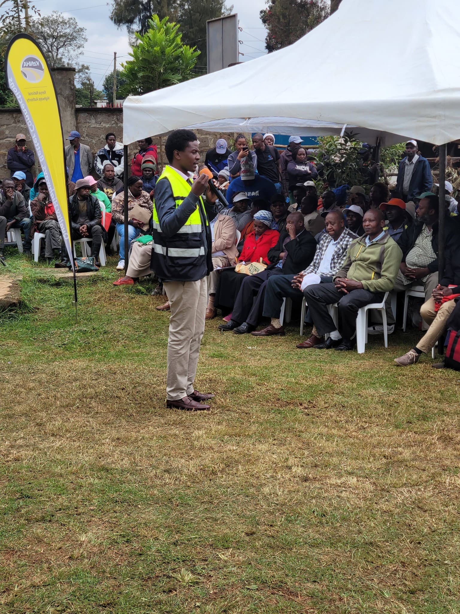 KeNHA orders residents to vacate road reserve