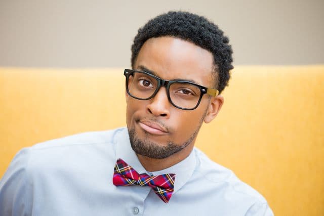 10 Struggles People Who Wear Glasses Go Through