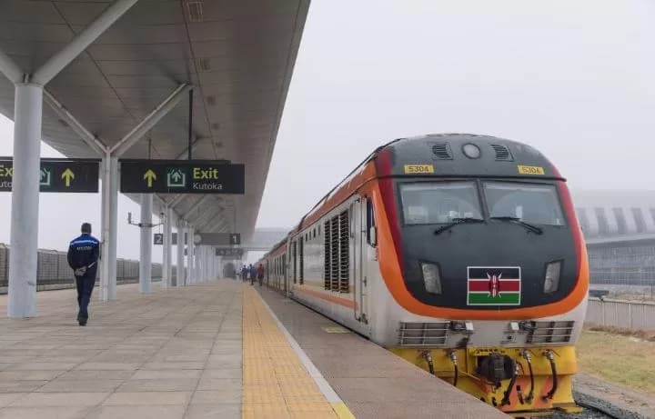 Ruto signs China deal to expand highways, extend SGR, and build Nithi Bridge