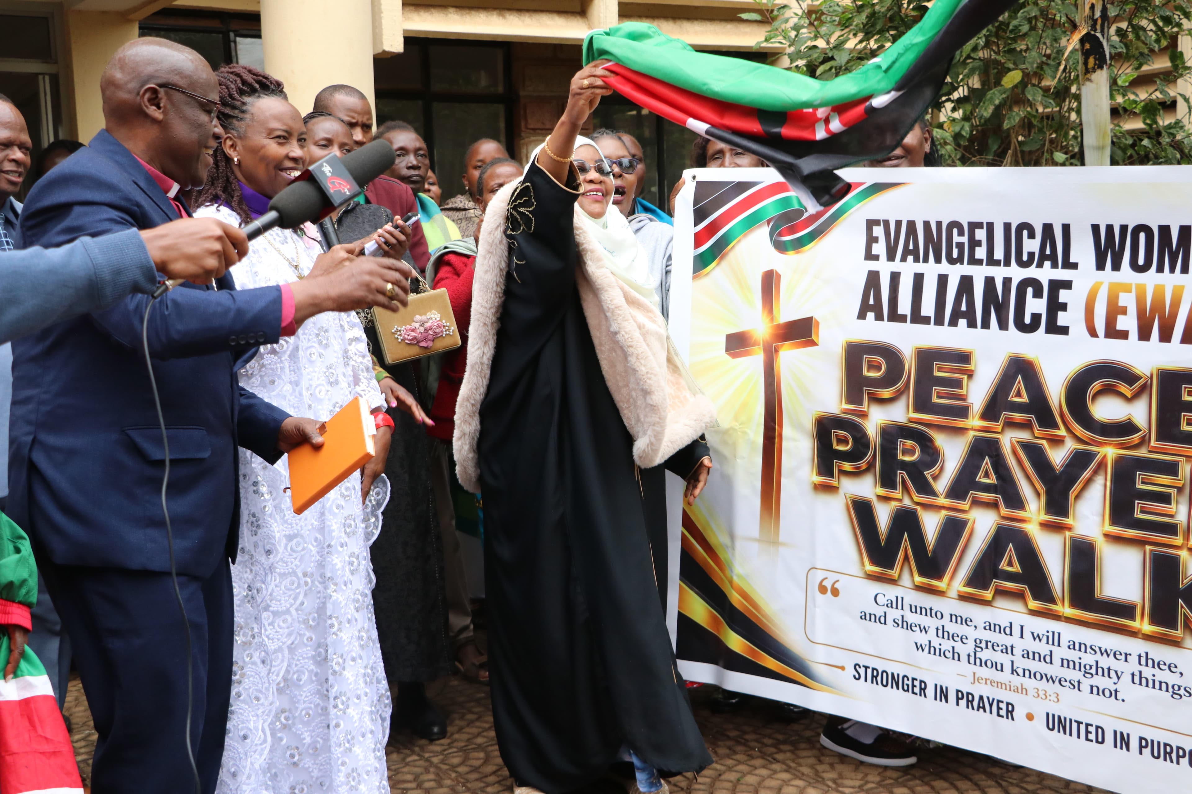 Women clergy lead peace walk as Kirinyaga Commissioner urges youth to shun drugs