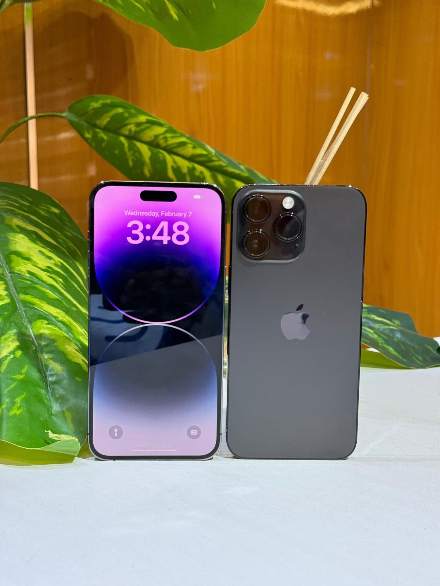 Android’s Circle to Search Finally Arrives on iPhones, Sort of?