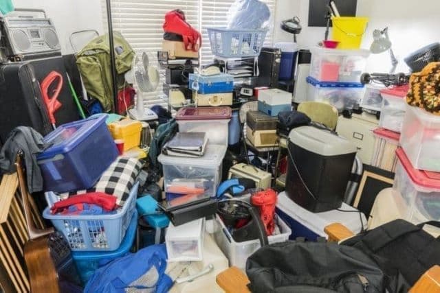 6 Ways To Deal With A Hoarding Issue