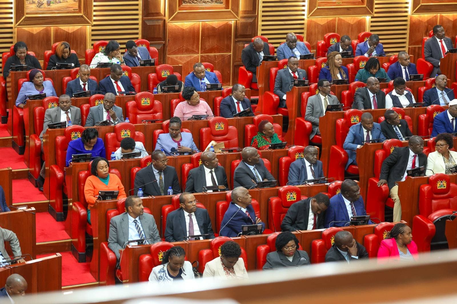 What are the requirements to become an MP in Kenya?
